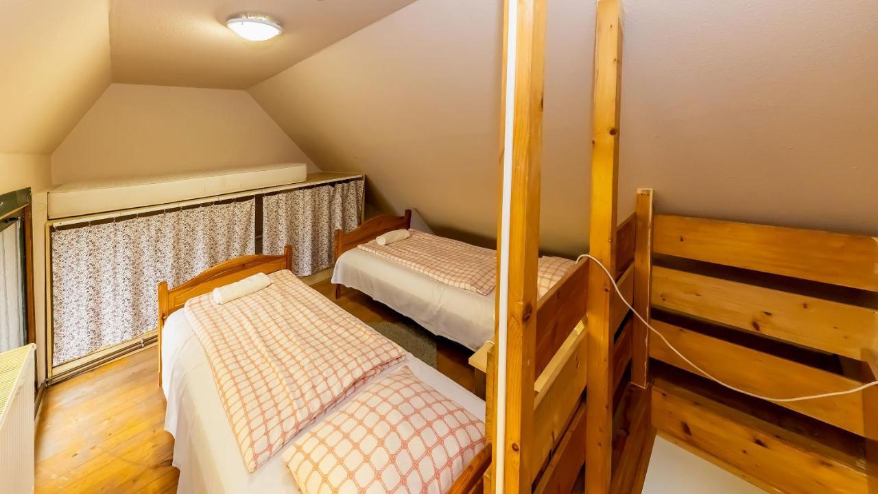 Csillagtura Panzio Bed & Breakfast Eger Exterior foto