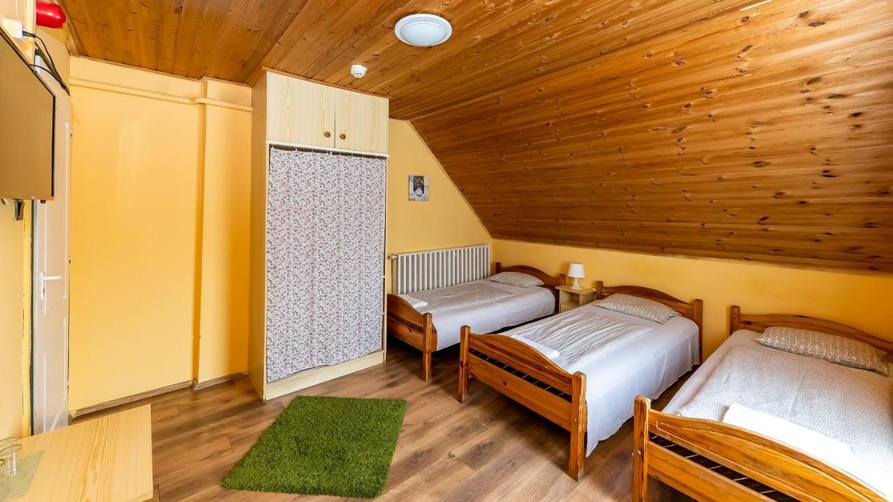 Csillagtura Panzio Bed & Breakfast Eger Exterior foto