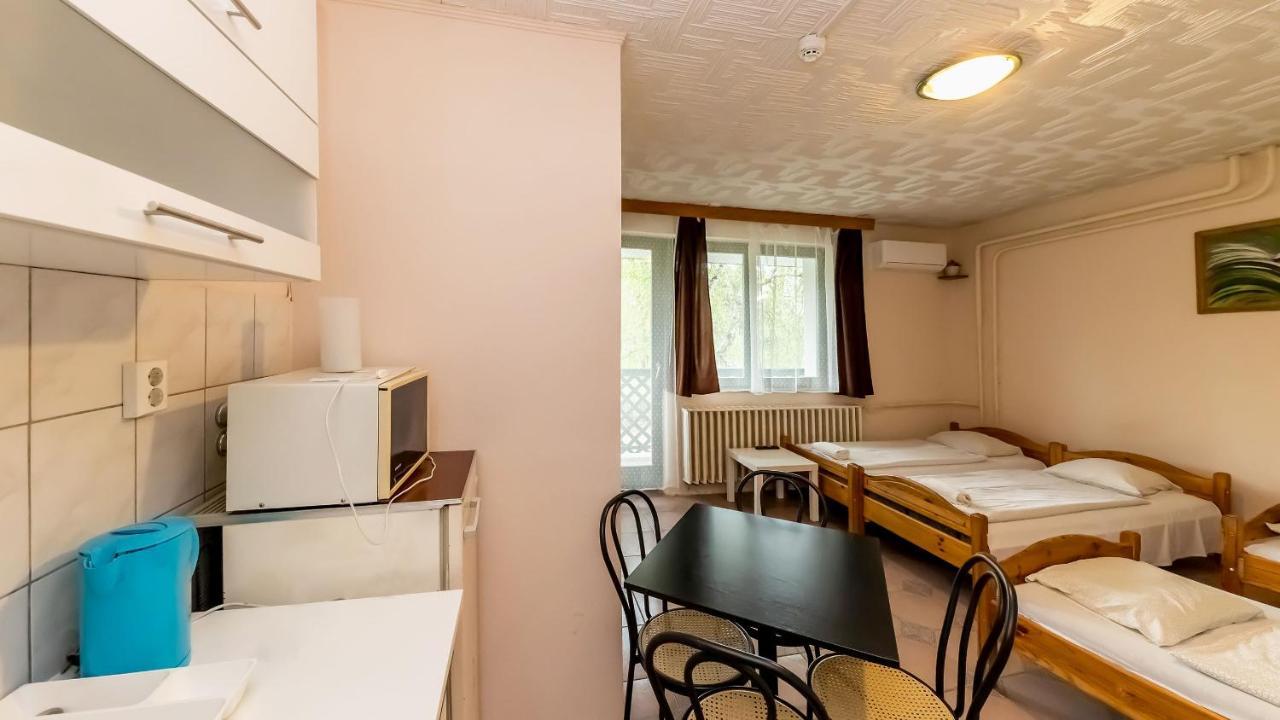 Csillagtura Panzio Bed & Breakfast Eger Exterior foto