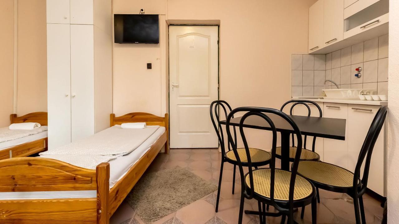 Csillagtura Panzio Bed & Breakfast Eger Exterior foto