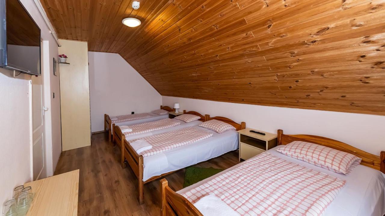Csillagtura Panzio Bed & Breakfast Eger Exterior foto