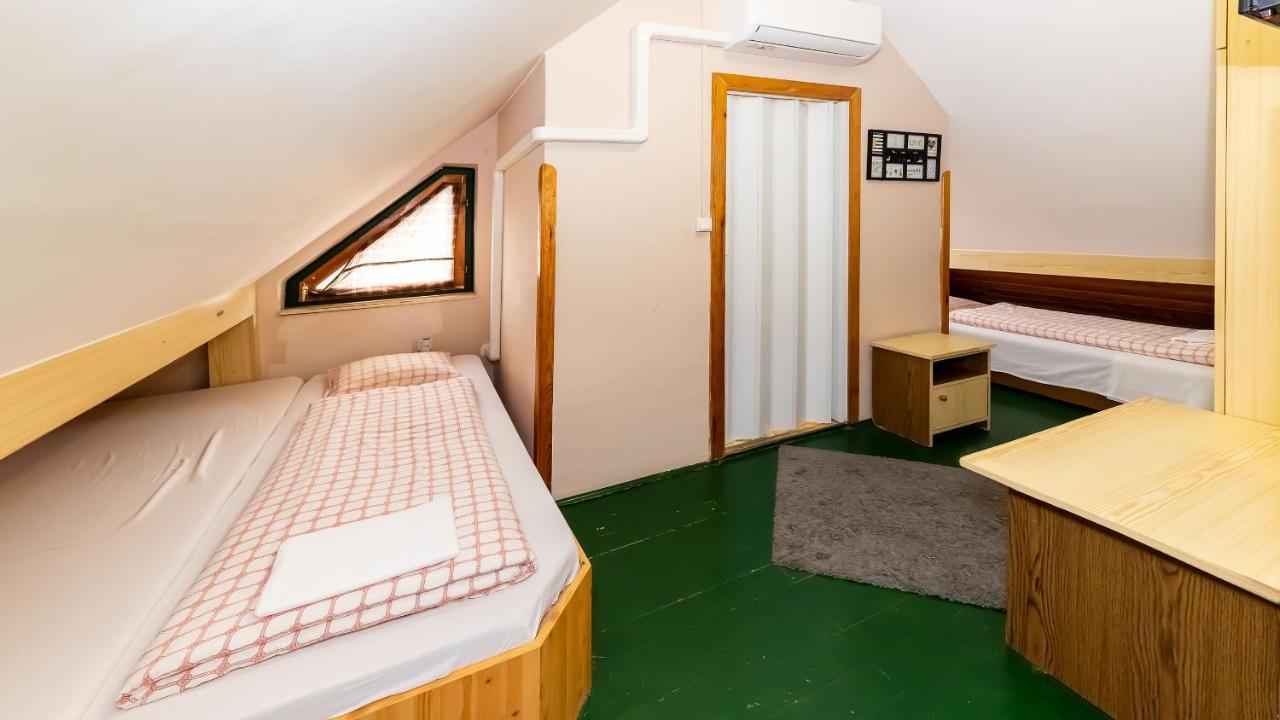 Csillagtura Panzio Bed & Breakfast Eger Exterior foto