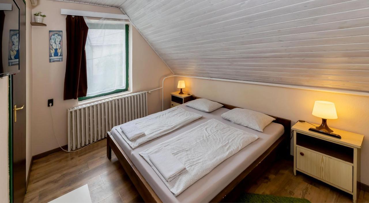 Csillagtura Panzio Bed & Breakfast Eger Exterior foto