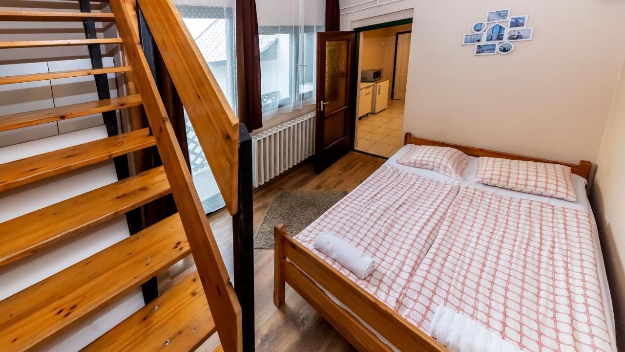Csillagtura Panzio Bed & Breakfast Eger Exterior foto