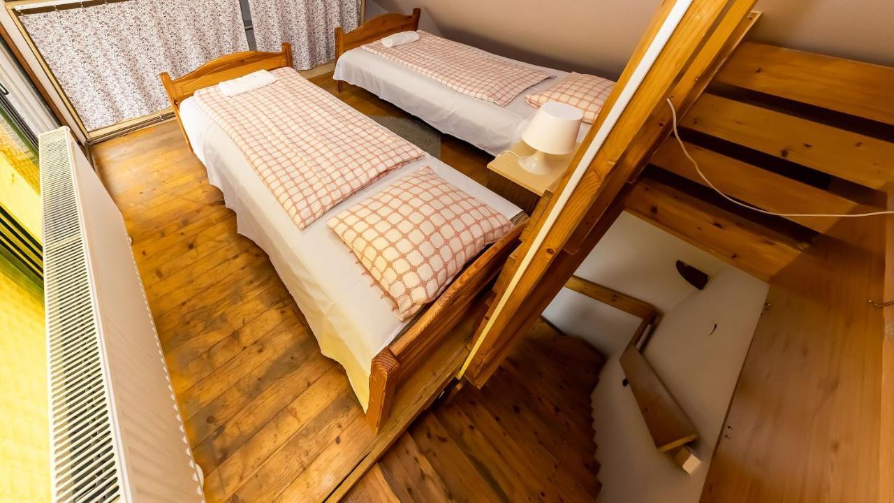 Csillagtura Panzio Bed & Breakfast Eger Exterior foto
