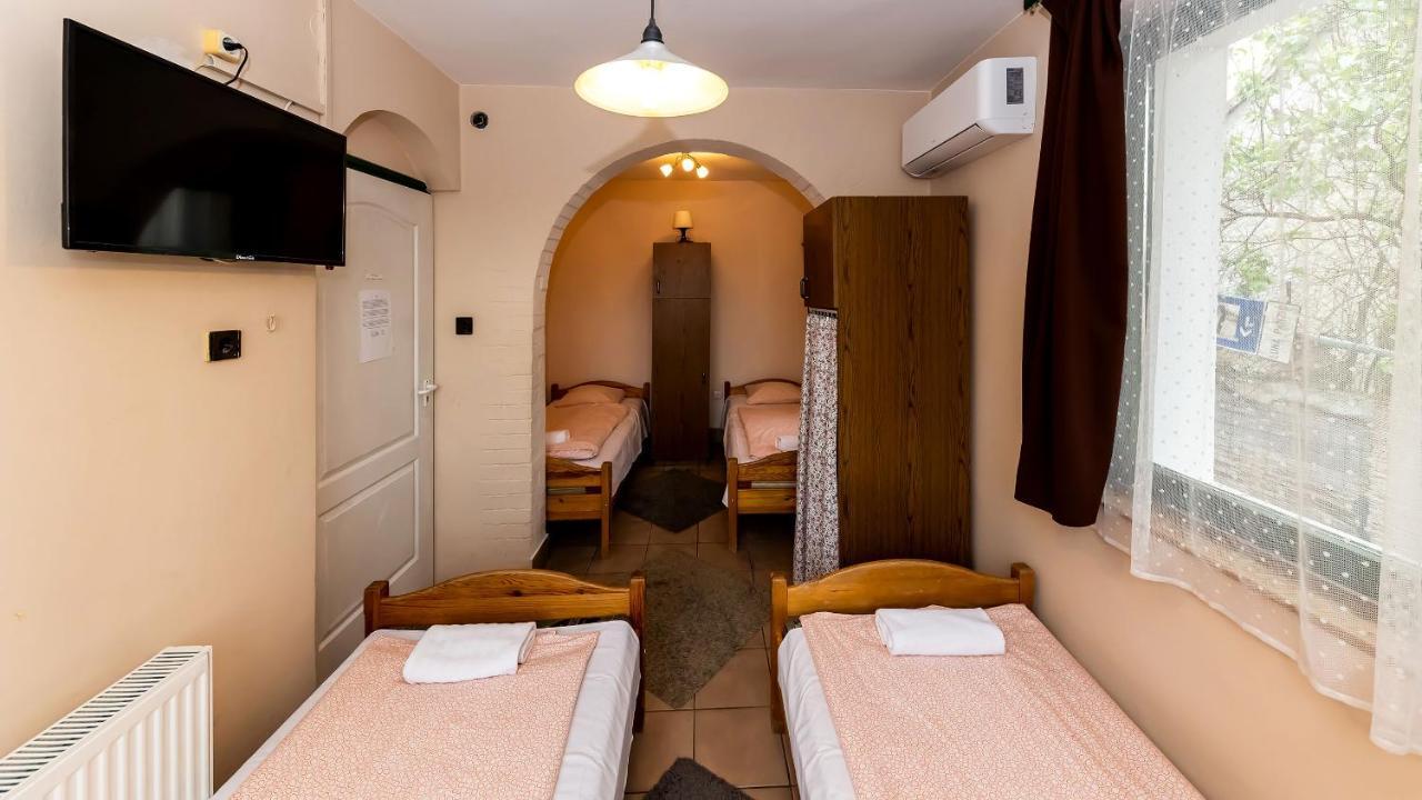 Csillagtura Panzio Bed & Breakfast Eger Exterior foto