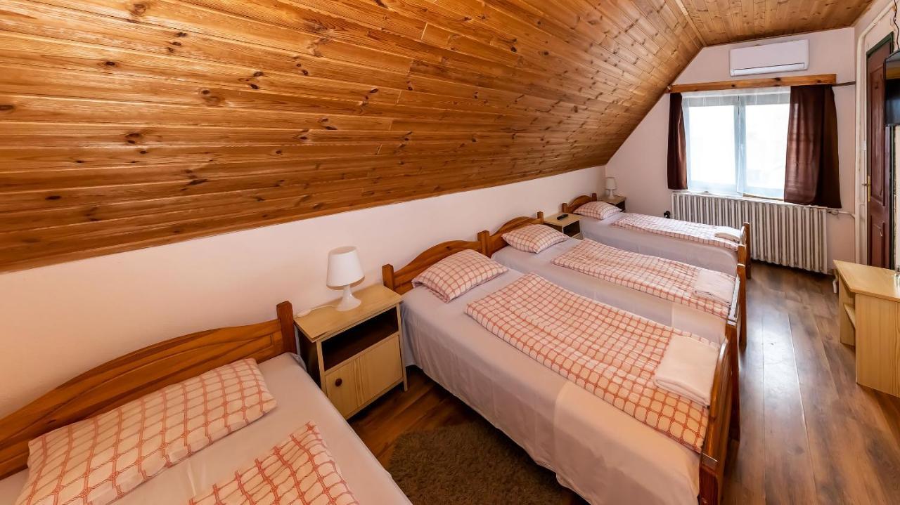 Csillagtura Panzio Bed & Breakfast Eger Exterior foto