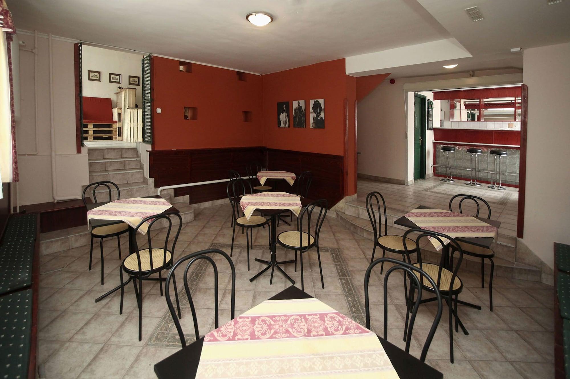 Csillagtura Panzio Bed & Breakfast Eger Exterior foto