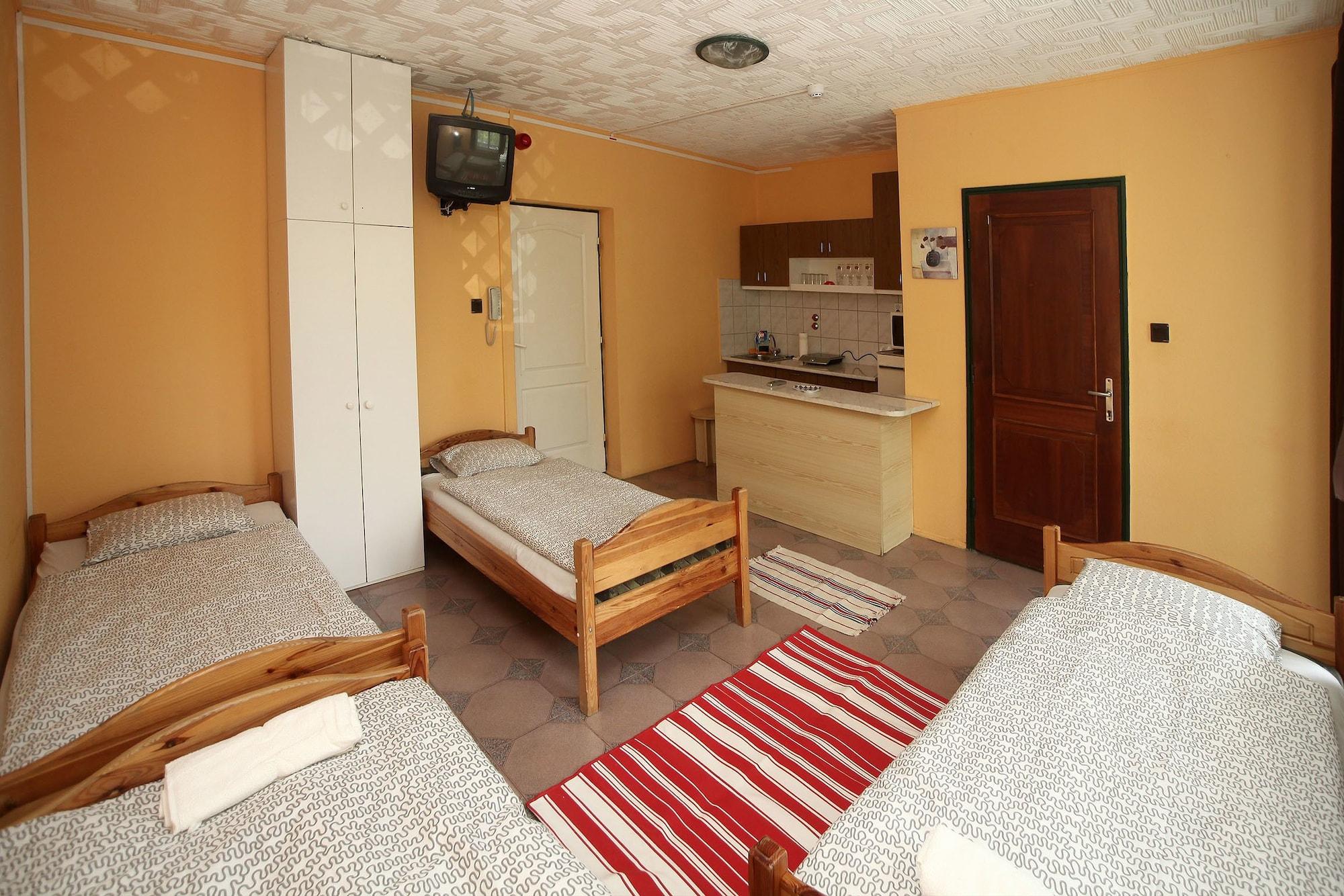 Csillagtura Panzio Bed & Breakfast Eger Exterior foto